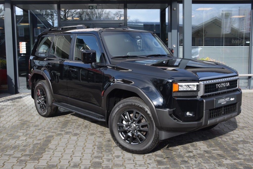 TOYOTA LANDCRUISER 250 2.8 D-4D 5DRS TX-L A/T VAN BPM VRIJ | Lesscher 4WD