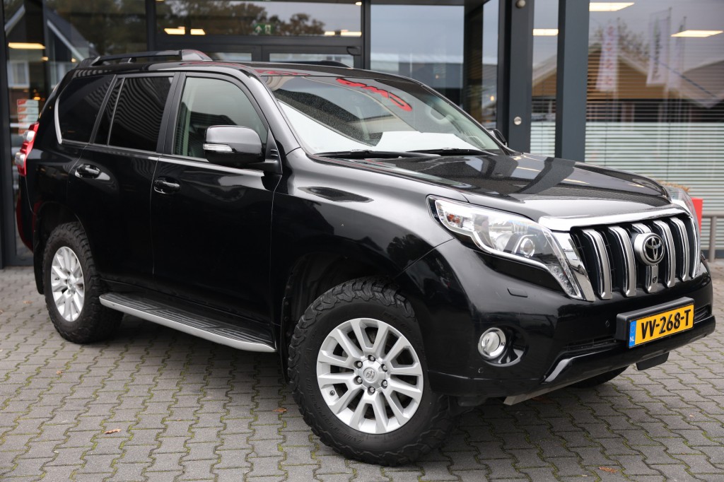 TOYOTA LANDCRUISER 150 2.8 D-4D 5DRS EXECUTIVE A/T VAN | Lesscher 4WD
