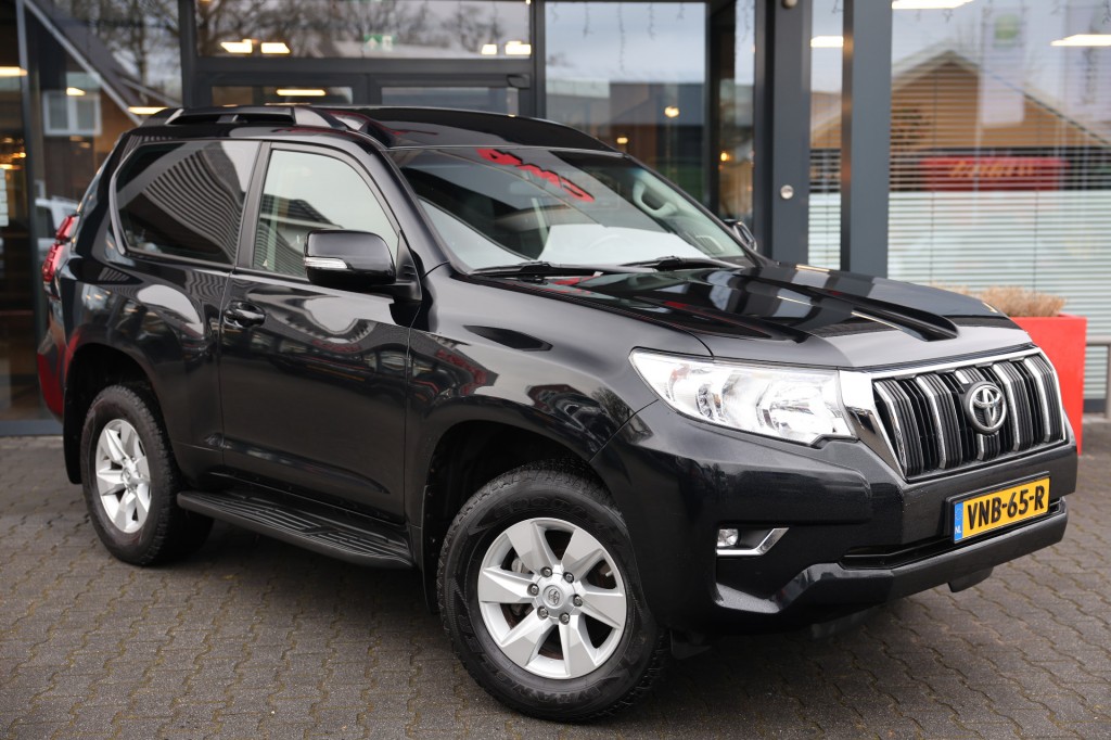 TOYOTA LANDCRUISER 150 2.8 D-4D 3DRS CHALLENGER A/T VAN | Lesscher 4WD