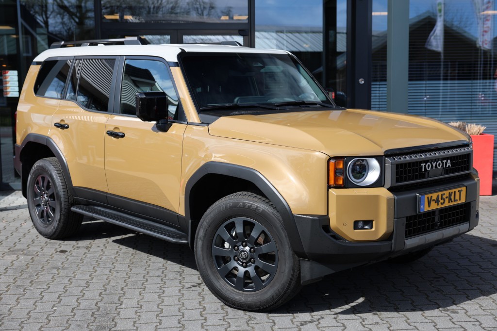 TOYOTA LANDCRUISER 250 2.8 D-4D 5DRS *FIRST EDITION* A/T VAN | Lesscher 4WD