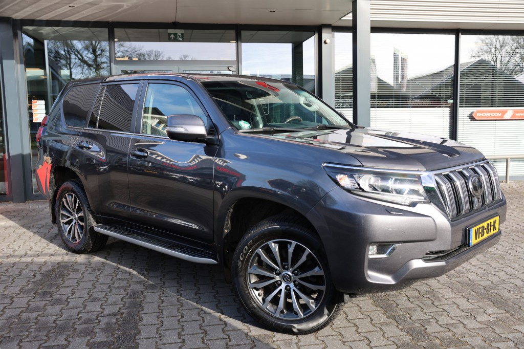 TOYOTA LANDCRUISER 150 2.8 D-4D 5DRS EXECUTIVE A/T VAN | Lesscher 4WD