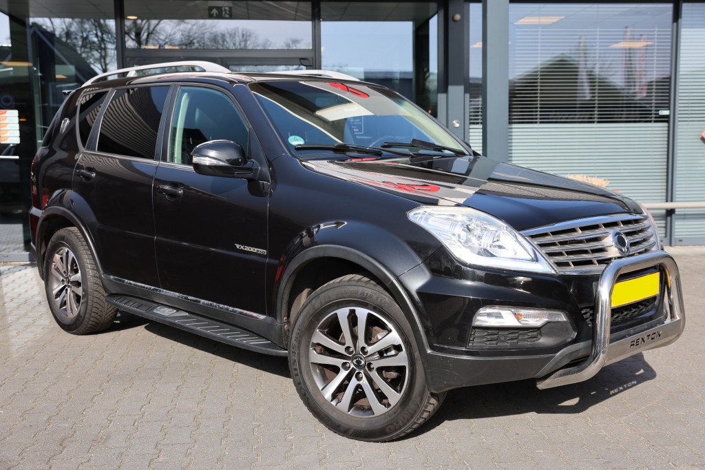 SSANGYONG REXTON RX 200 E-XDI QUARTZ A/T VAN MARGE | Lesscher 4WD