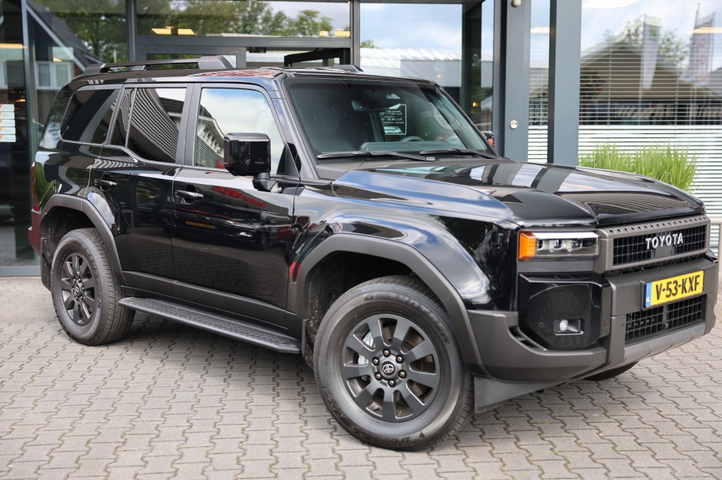 TOYOTA LANDCRUISER 250 2.8 D-4D 5DRS ELEGANCE A/T VAN B-STYL BPM VRIJ | Lesscher 4WD