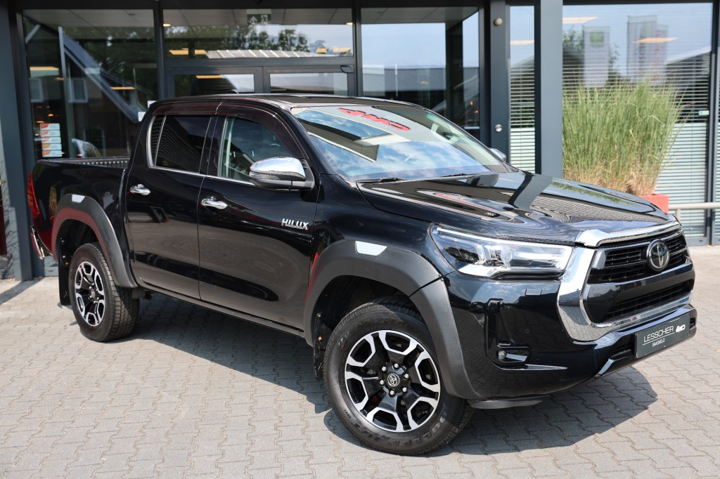 TOYOTA HILUX 2.8 D-4D DUBBEL CABIN PROFESSIONAL A/T 2 ZITS VAN 4WD | Lesscher 4WD