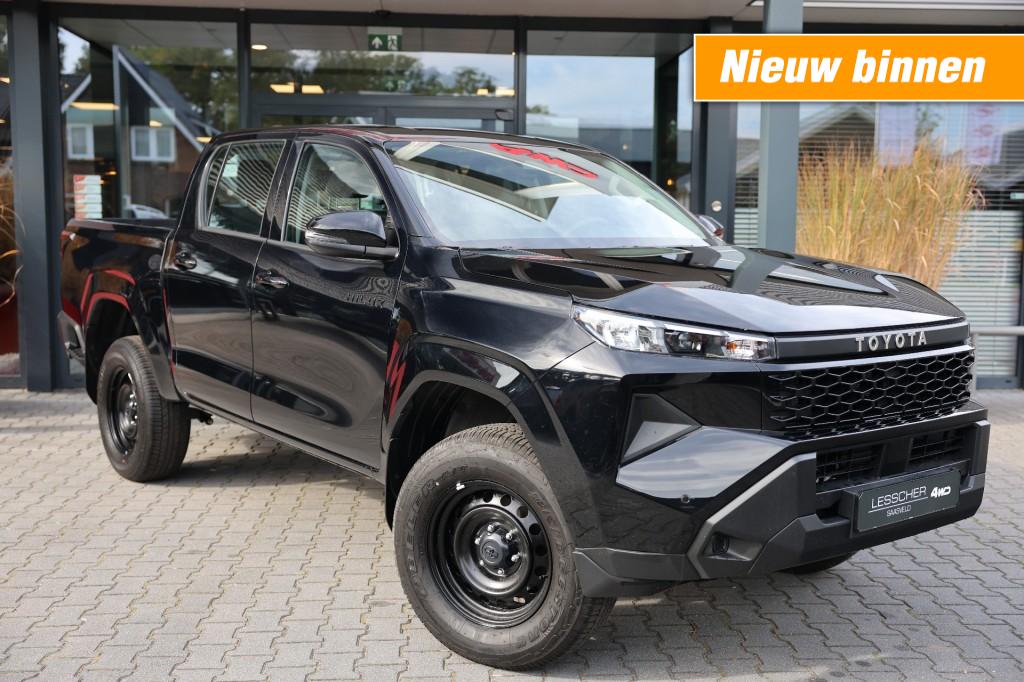TOYOTA HILUX 2.8 D-4D MHEV DUBBEL CABINE ACTIVE A/T 4WD | Lesscher 4WD