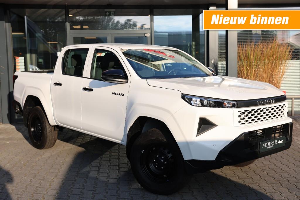 TOYOTA HILUX 2.8 D-4D MHEV DUBBEL CABINE ACTIVE A/T 4WD | Lesscher 4WD