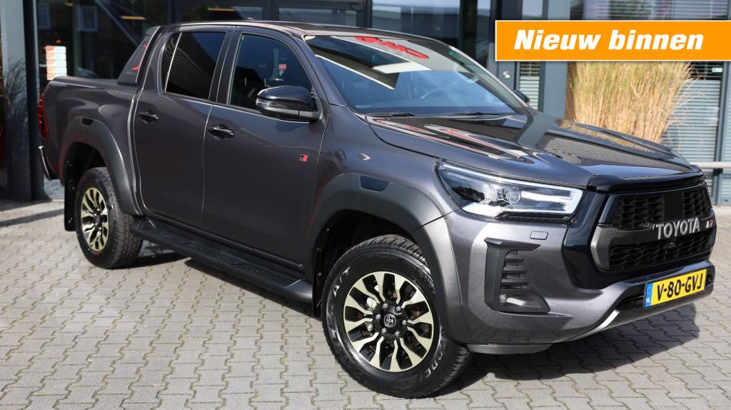 TOYOTA HILUX 2.8 D-4D DUBBEL CABIN GR SPORT A/T 2 ZITS 4WD VAN | Lesscher 4WD